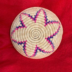 Basket, Inuit Eskimo Vintage Native Indigenous art, star design, 7.5"x2"